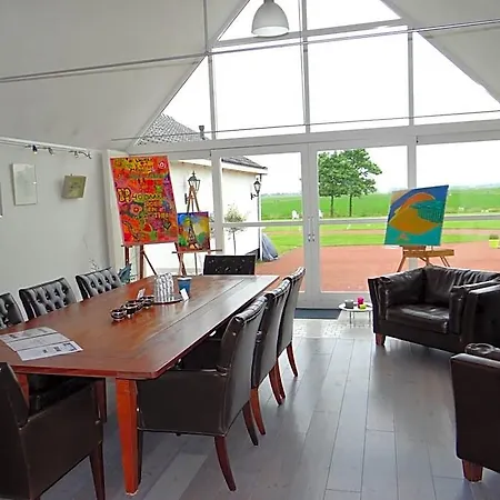 The Waverly House Ouderkerk aan de Amstel